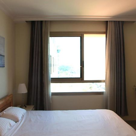 Sea View Beach Apartment Хайфа Экстерьер фото